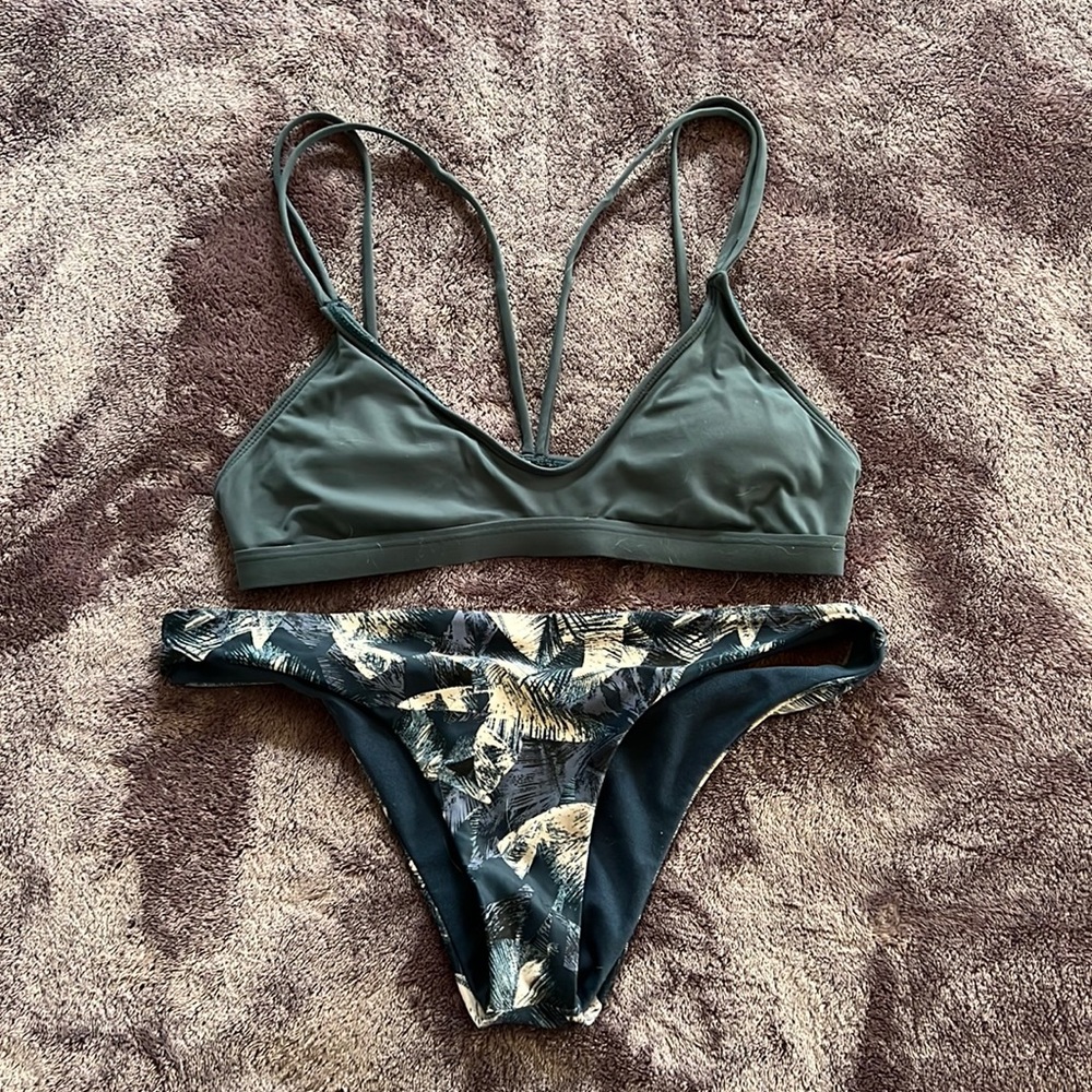 Reversible two piece swimsuit
